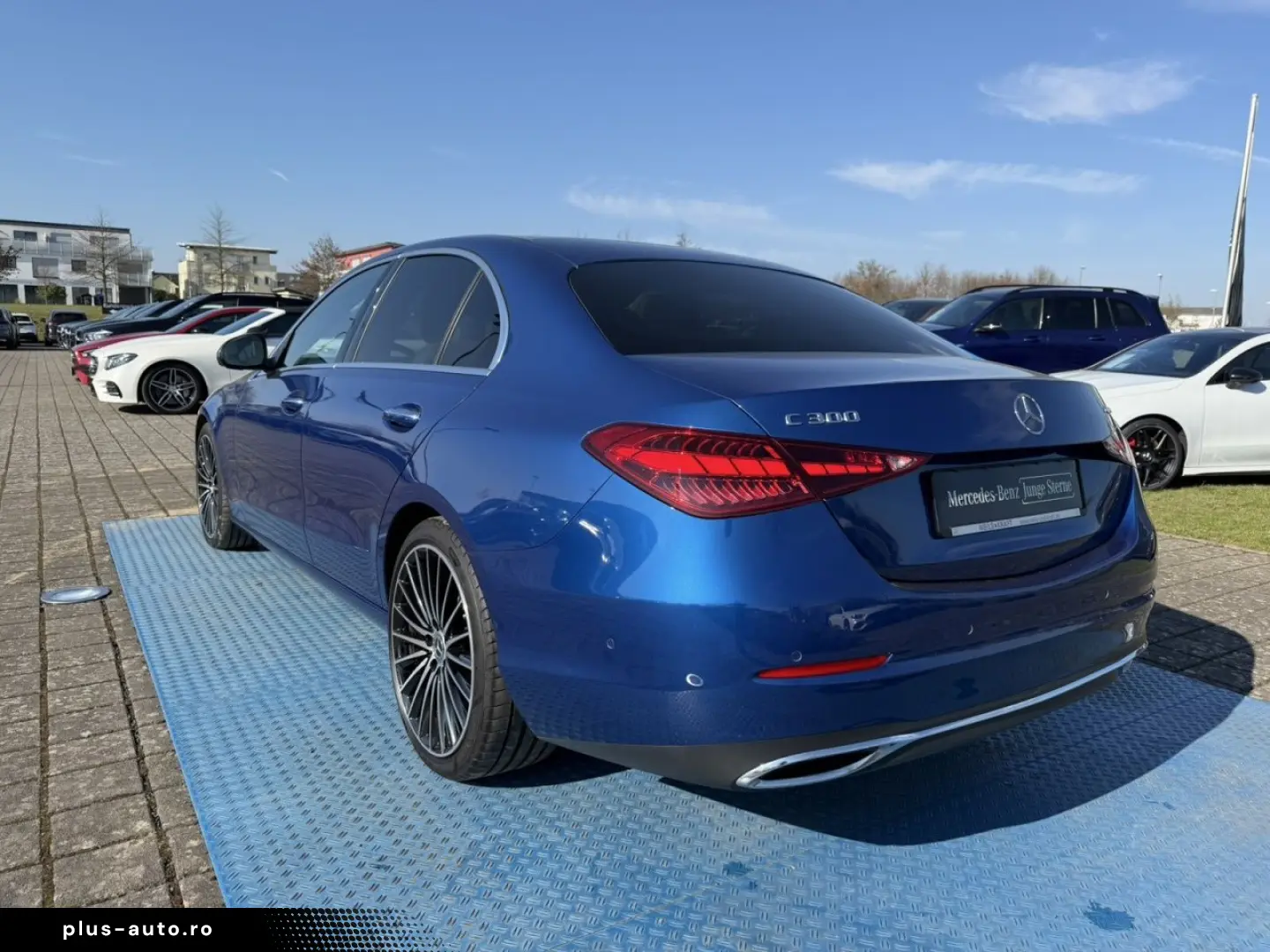 MERCEDES-BENZ C 300 4M AVANTGARDE BURM DIGI LIGHT FAHRASSIST