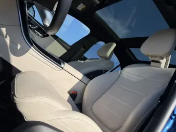 MERCEDES-BENZ C 300 4M AVANTGARDE BURM DIGI LIGHT FAHRASSIST