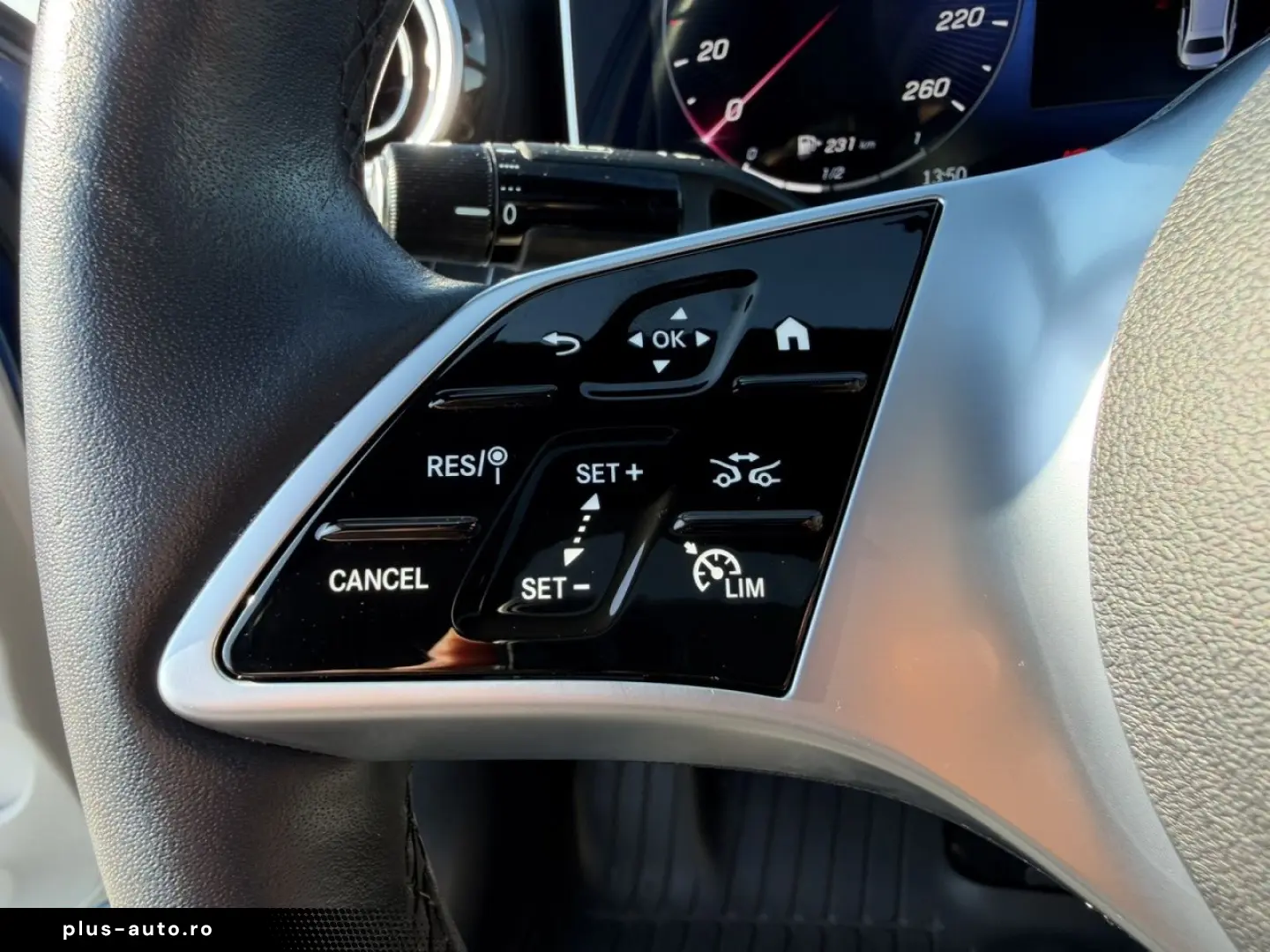 MERCEDES-BENZ C 300 4M AVANTGARDE BURM DIGI LIGHT FAHRASSIST