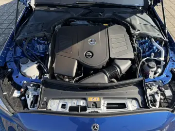 MERCEDES-BENZ C 300 4M AVANTGARDE BURM DIGI LIGHT FAHRASSIST