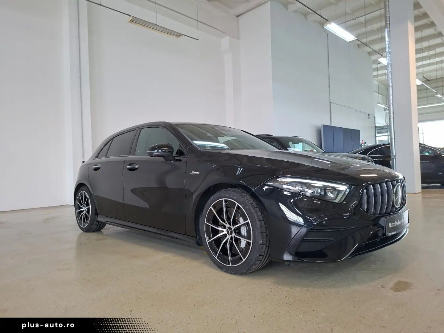 MERCEDES-BENZ A 35 4M AMG Pano Distr 360 Cam Multibeam Night