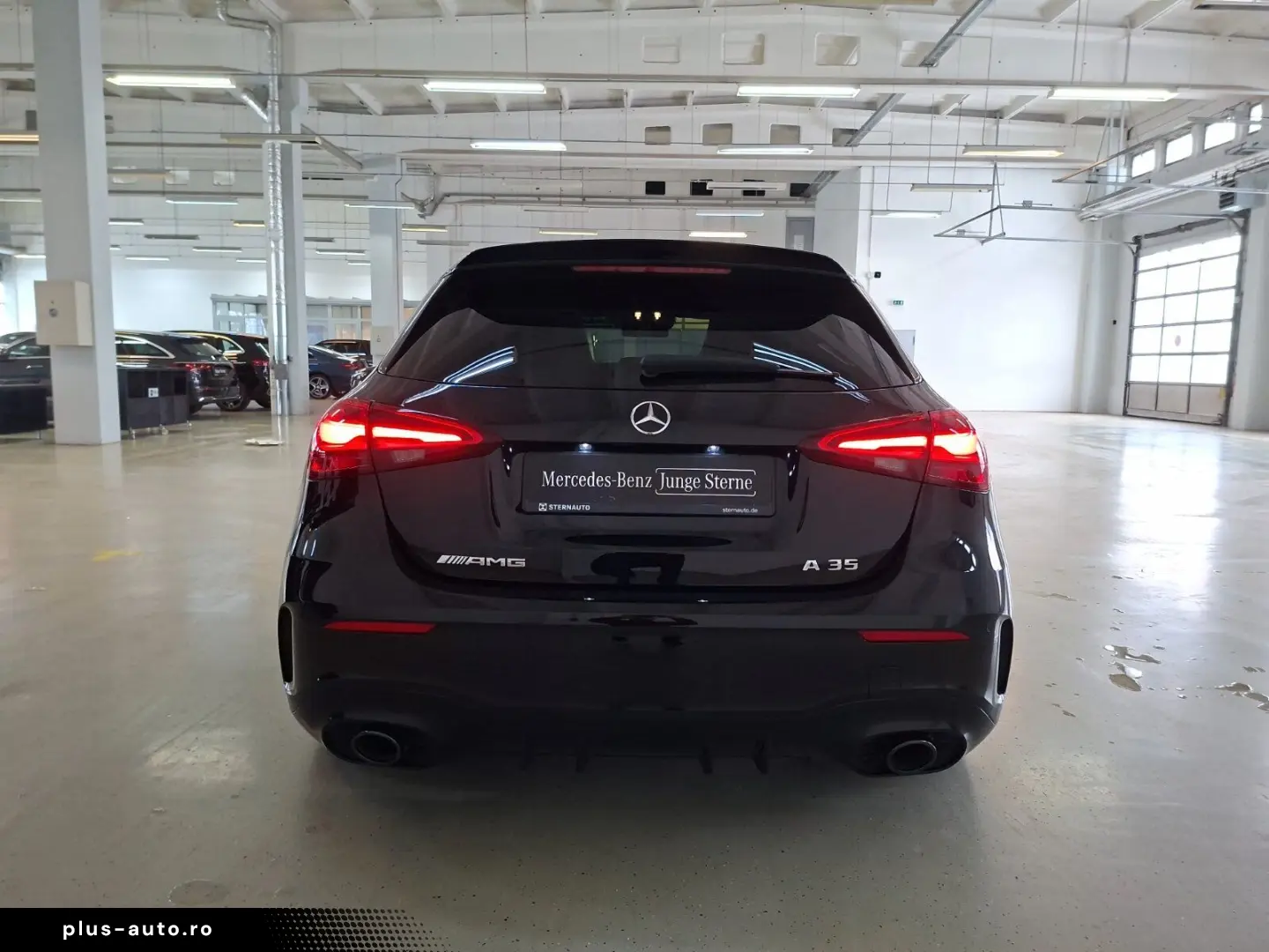 MERCEDES-BENZ A 35 4M AMG Pano Distr 360 Cam Multibeam Night