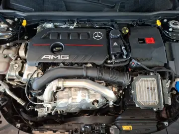 MERCEDES-BENZ A 35 4M AMG Pano Distr 360 Cam Multibeam Night