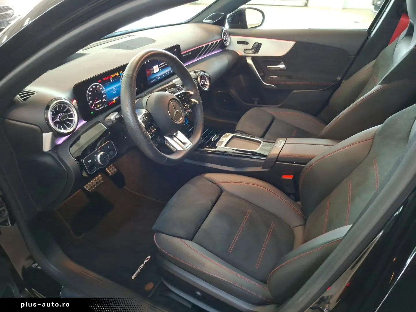 MERCEDES-BENZ A 35 4M AMG Pano Distr 360 Cam Multibeam Night