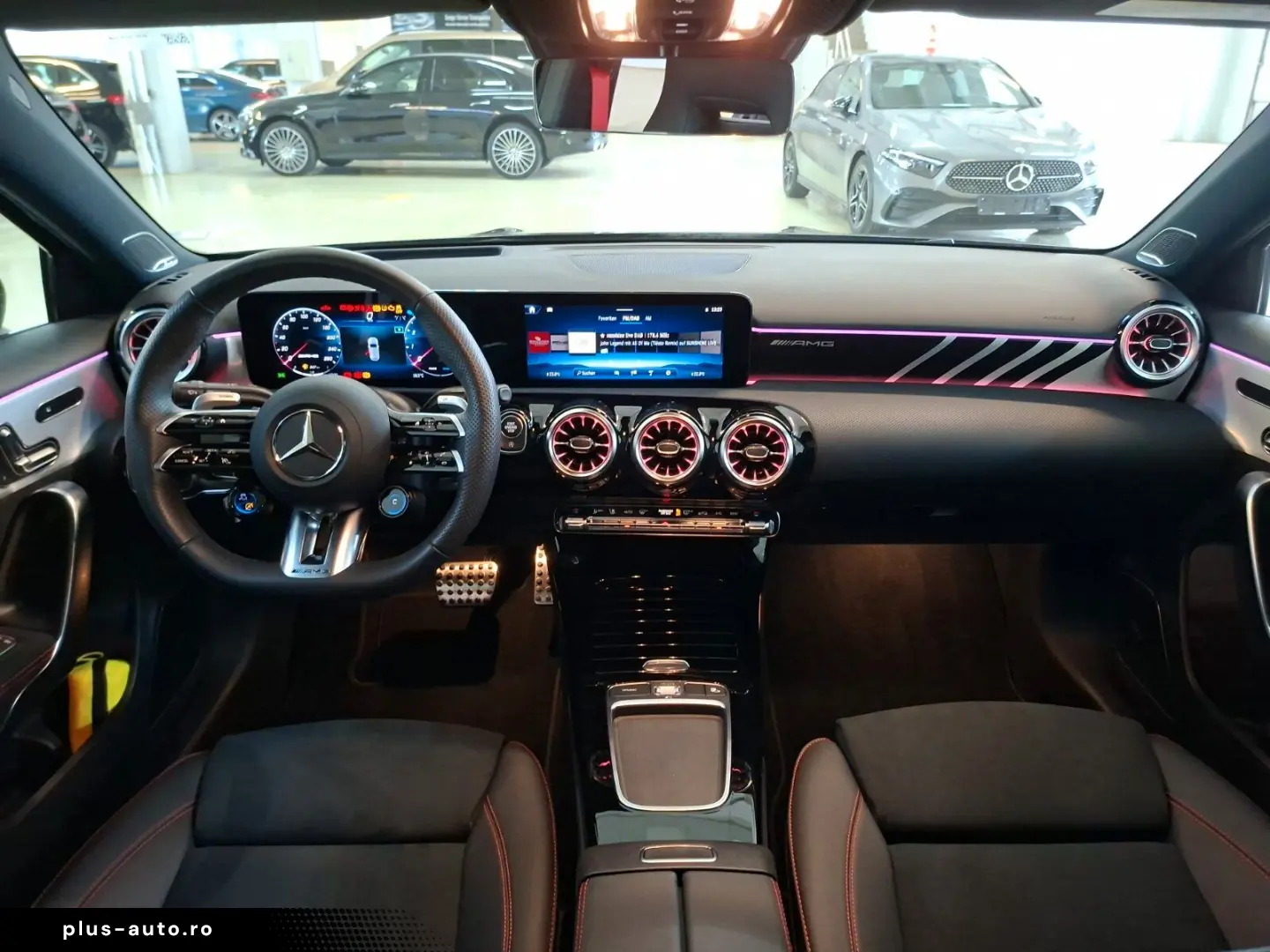 MERCEDES-BENZ A 35 4M AMG Pano Distr 360 Cam Multibeam Night