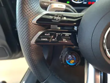 MERCEDES-BENZ A 35 4M AMG Pano Distr 360 Cam Multibeam Night