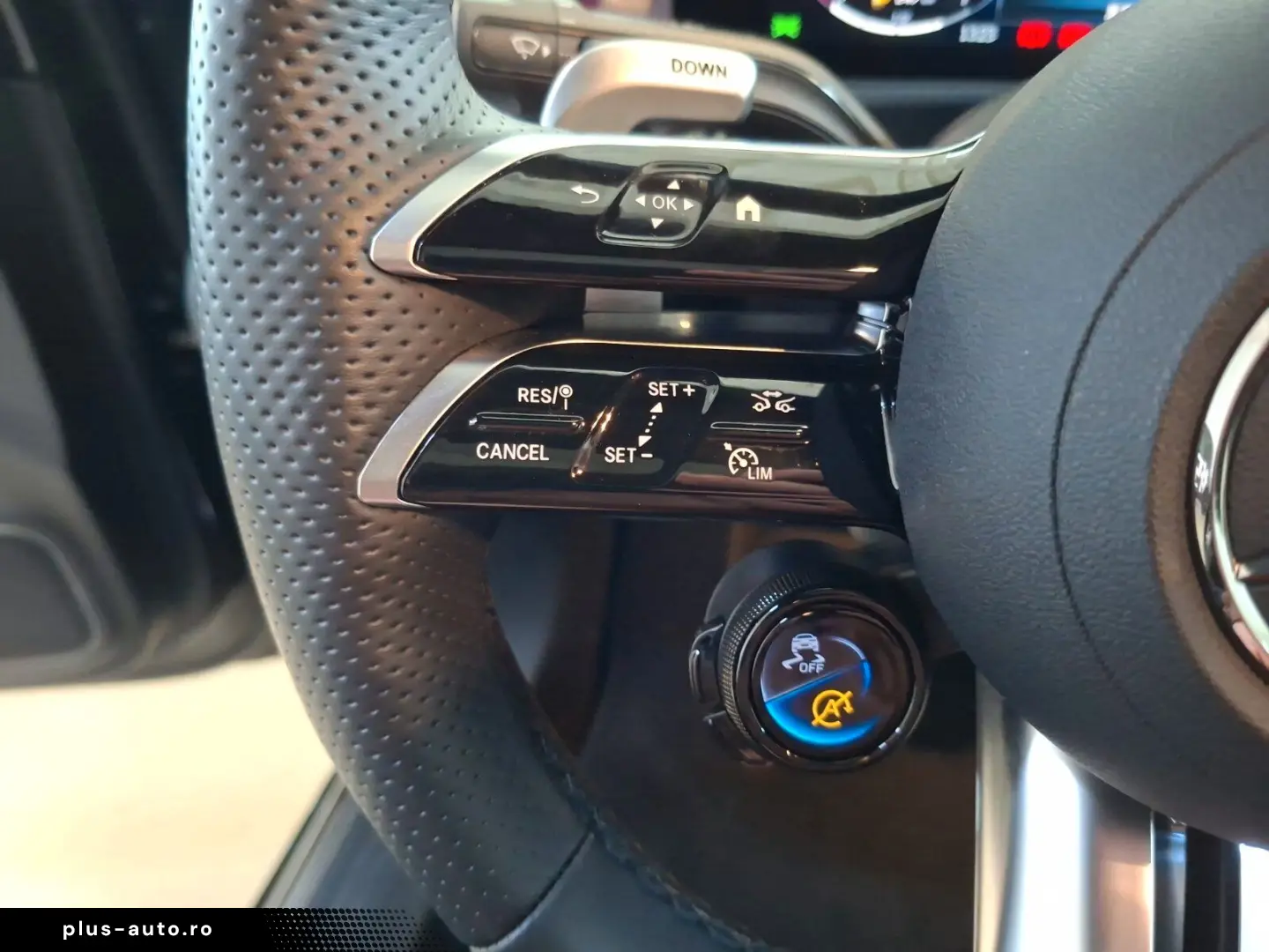 MERCEDES-BENZ A 35 4M AMG Pano Distr 360 Cam Multibeam Night