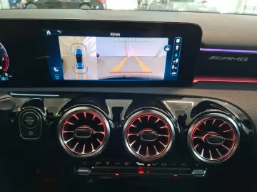 MERCEDES-BENZ A 35 4M AMG Pano Distr 360 Cam Multibeam Night