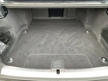 AUDI A8 60 TFSI e QU S-LINE MATRIX AIR HuD B&O AHK