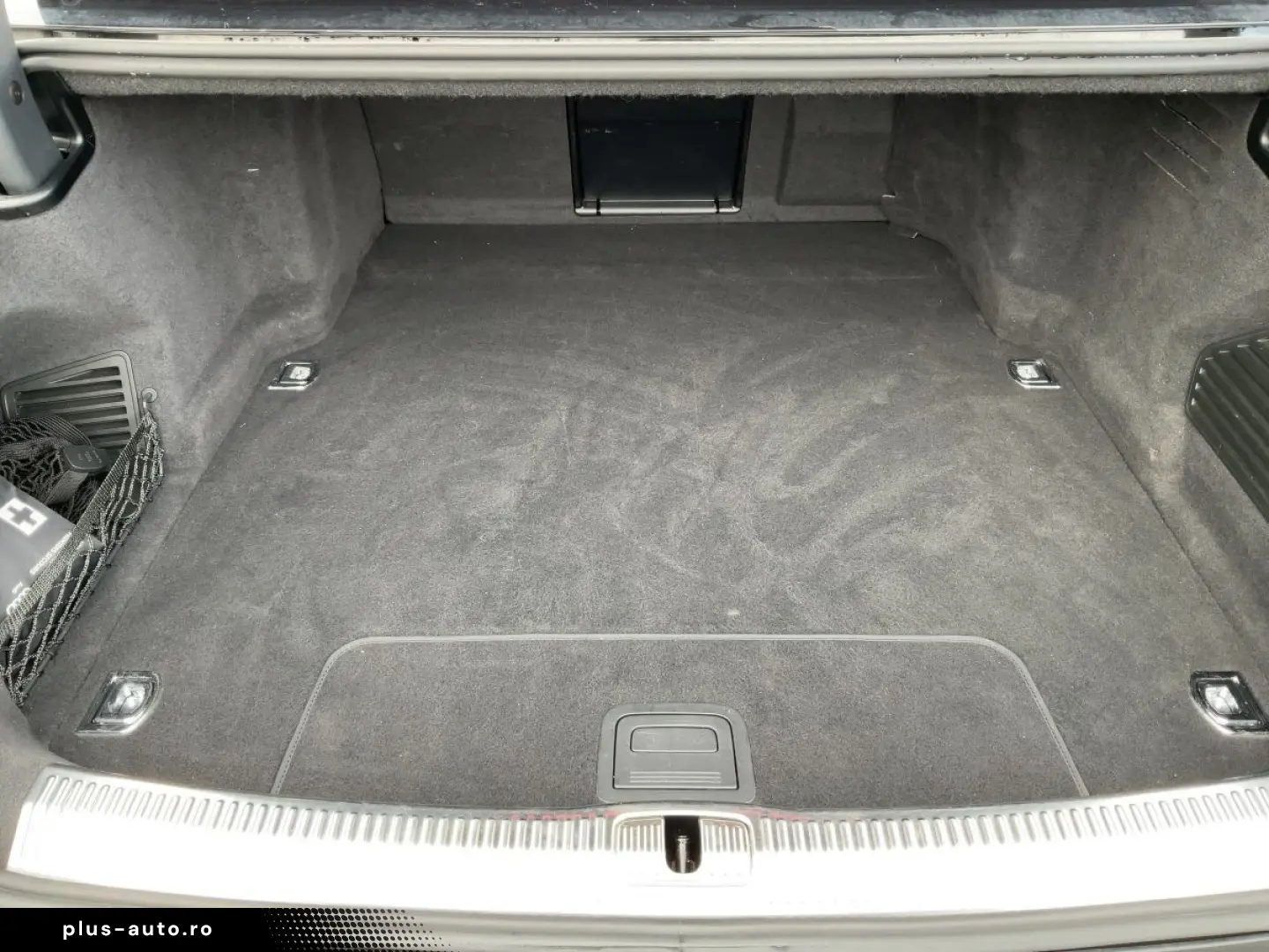 AUDI A8 60 TFSI e QU S-LINE MATRIX AIR HuD B&O AHK