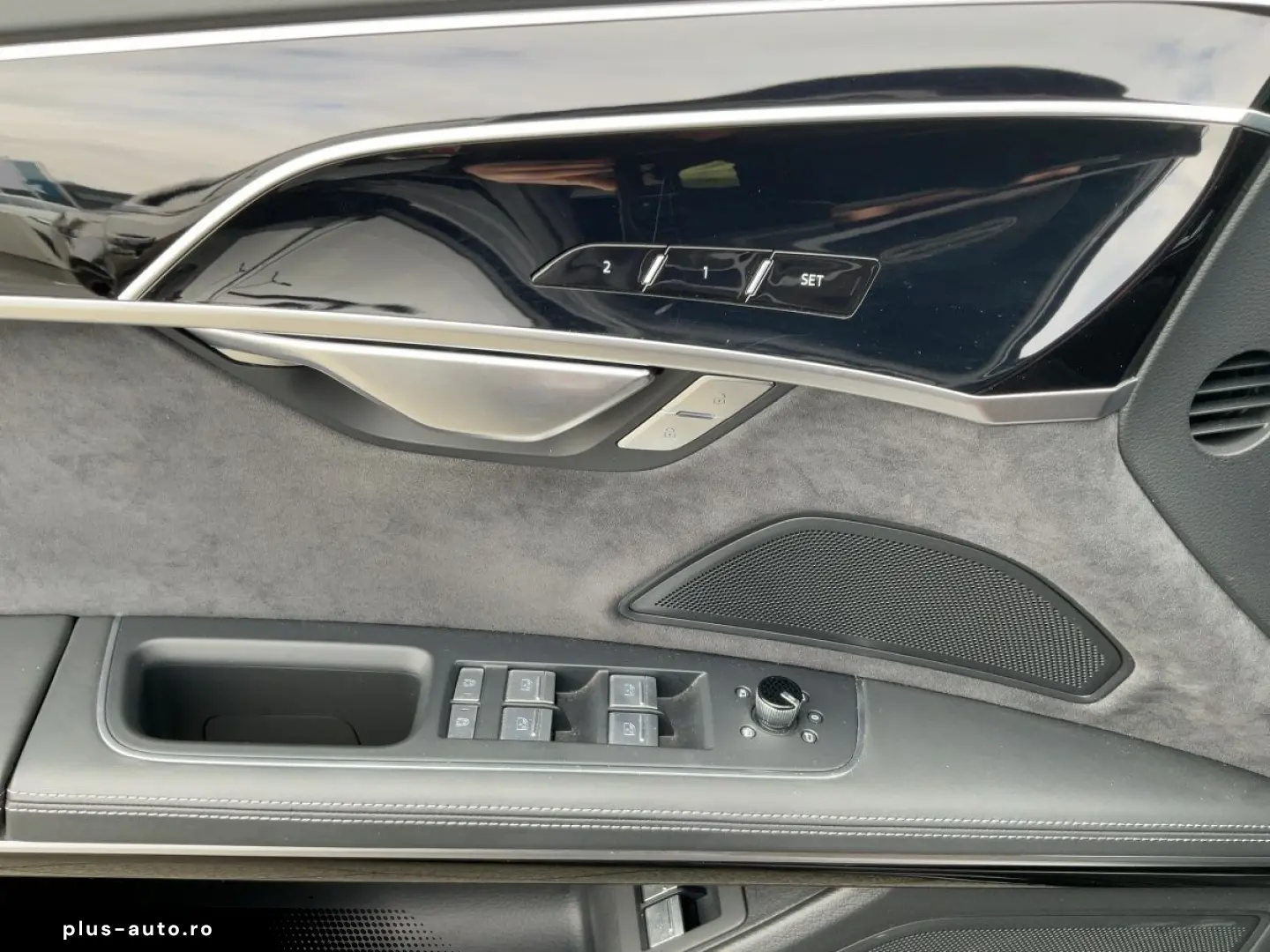 AUDI A8 60 TFSI e QU S-LINE MATRIX AIR HuD B&O AHK