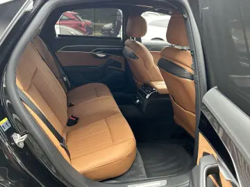 AUDI A8 50 TDI quattro  Cognac  Massage Luft