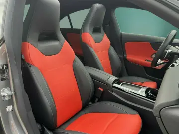 MERCEDES-BENZ CLA 220 d AMG NIGHT STHZ DISTR PANO ML&hellip;