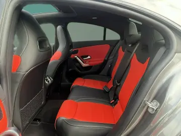 MERCEDES-BENZ CLA 220 d AMG NIGHT STHZ DISTR PANO ML&hellip;