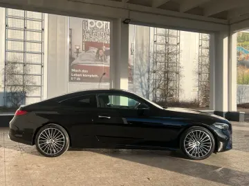 MERCEDES-BENZ CLE 200 AMG Line Pano.-Dach Distronic Kamera
