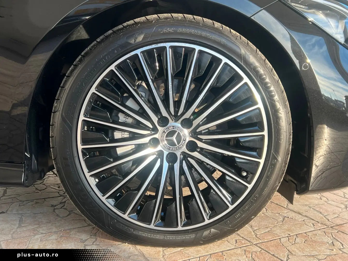 MERCEDES-BENZ CLE 200 AMG Line Pano.-Dach Distronic Kamera