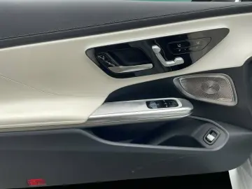 MERCEDES-BENZ CLE 220 d AMG NIGHT AHK STANDHZ PANO S&hellip;