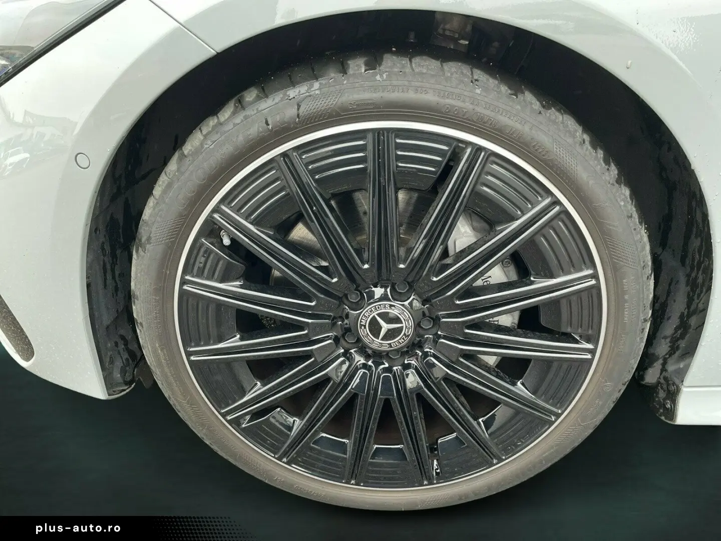 MERCEDES-BENZ CLE 220 d AMG NIGHT AHK STANDHZ PANO S&hellip;