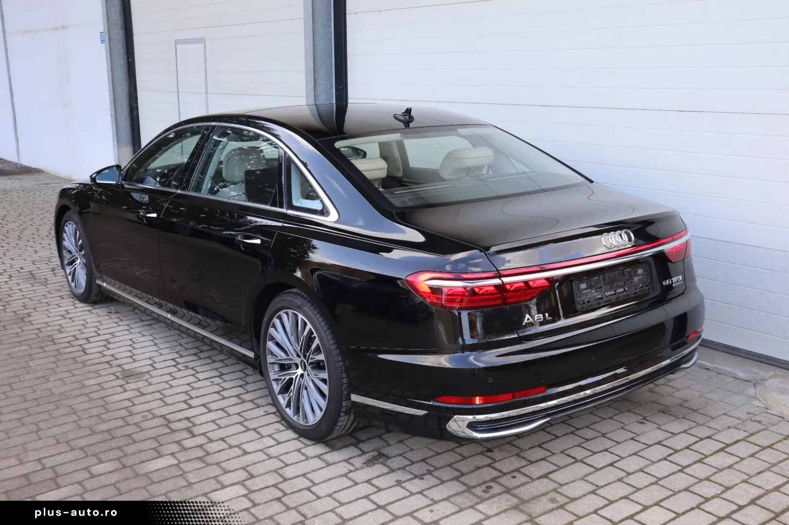 AUDI A8L 60 TFSI V8 lang exclusive KERAMIK UPE217.190