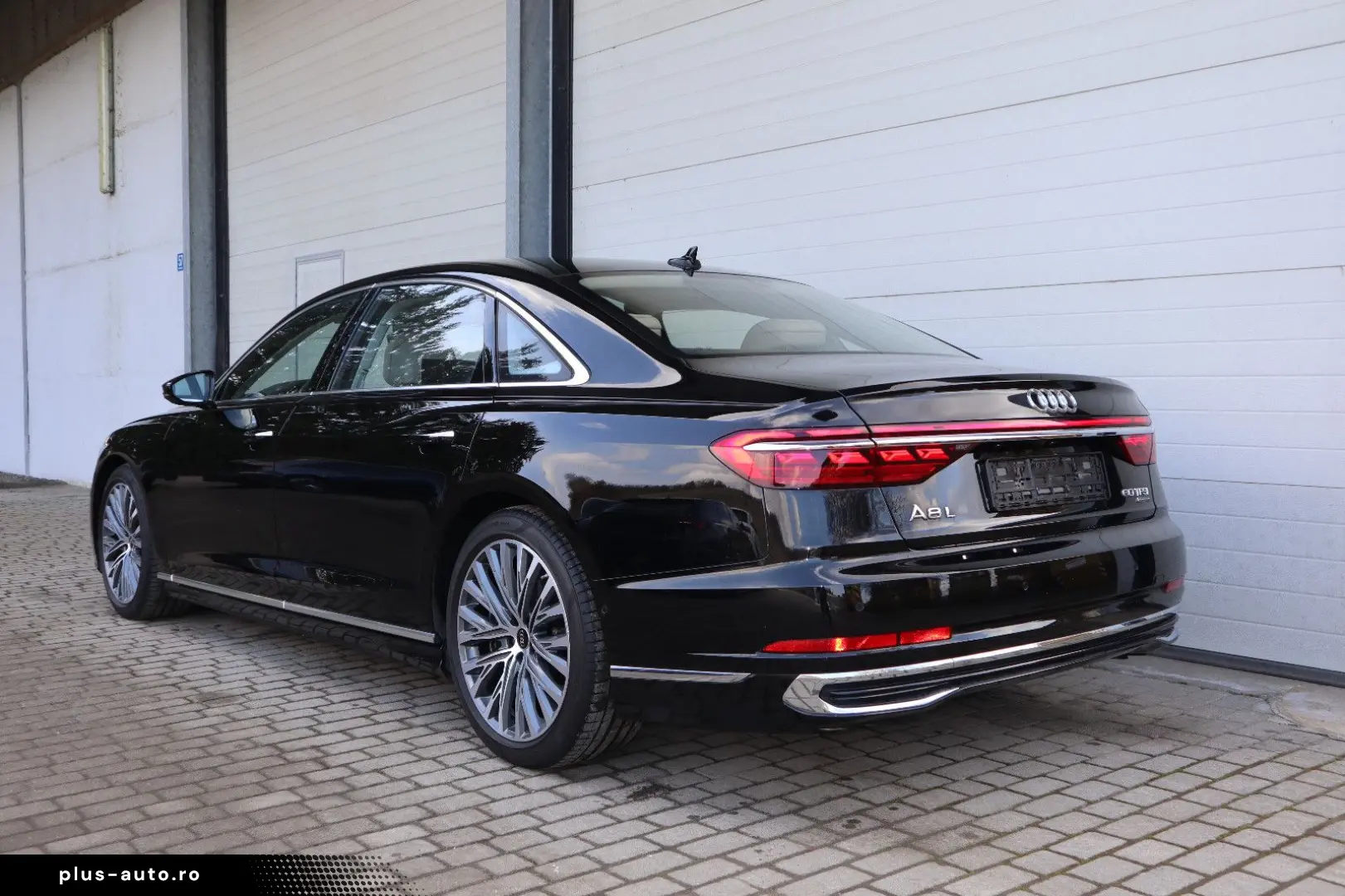 AUDI A8L 60 TFSI V8 lang exclusive KERAMIK UPE217.190