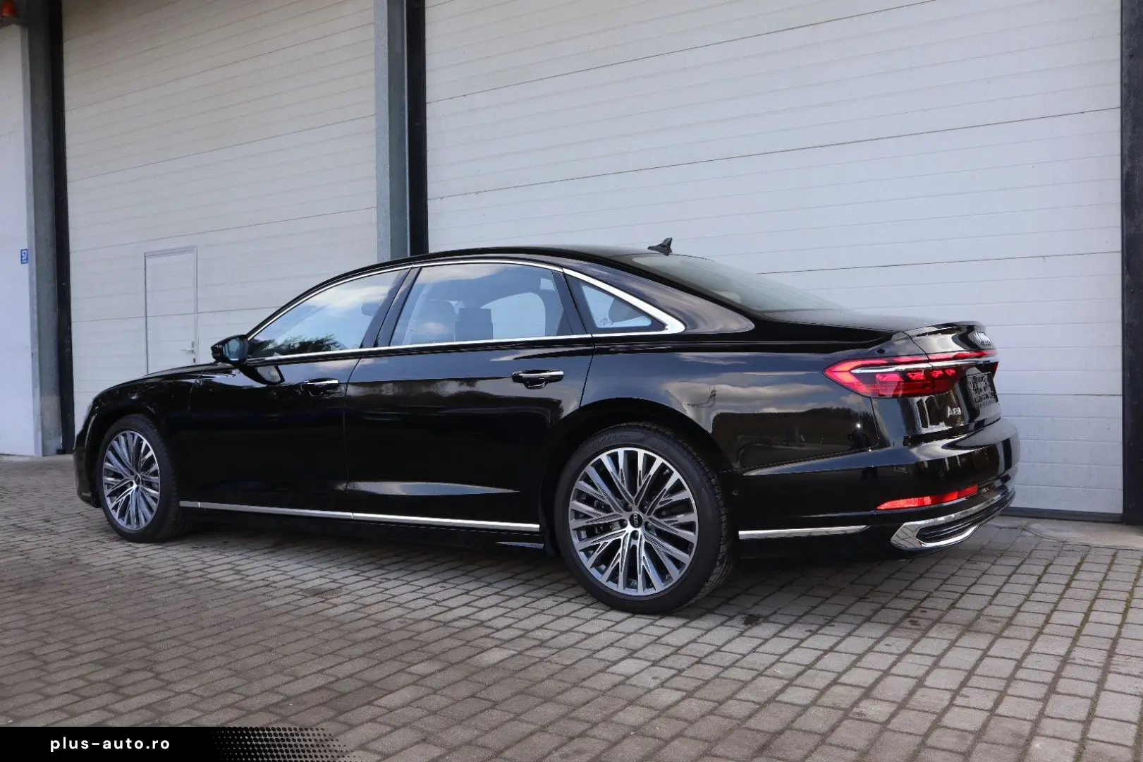AUDI A8L 60 TFSI V8 lang exclusive KERAMIK UPE217.190