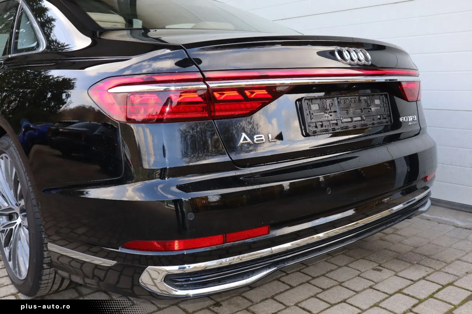 AUDI A8L 60 TFSI V8 lang exclusive KERAMIK UPE217.190