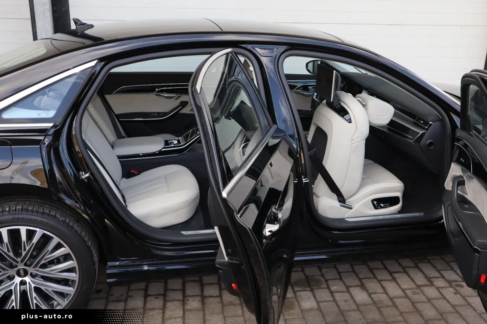 AUDI A8L 60 TFSI V8 lang exclusive KERAMIK UPE217.190