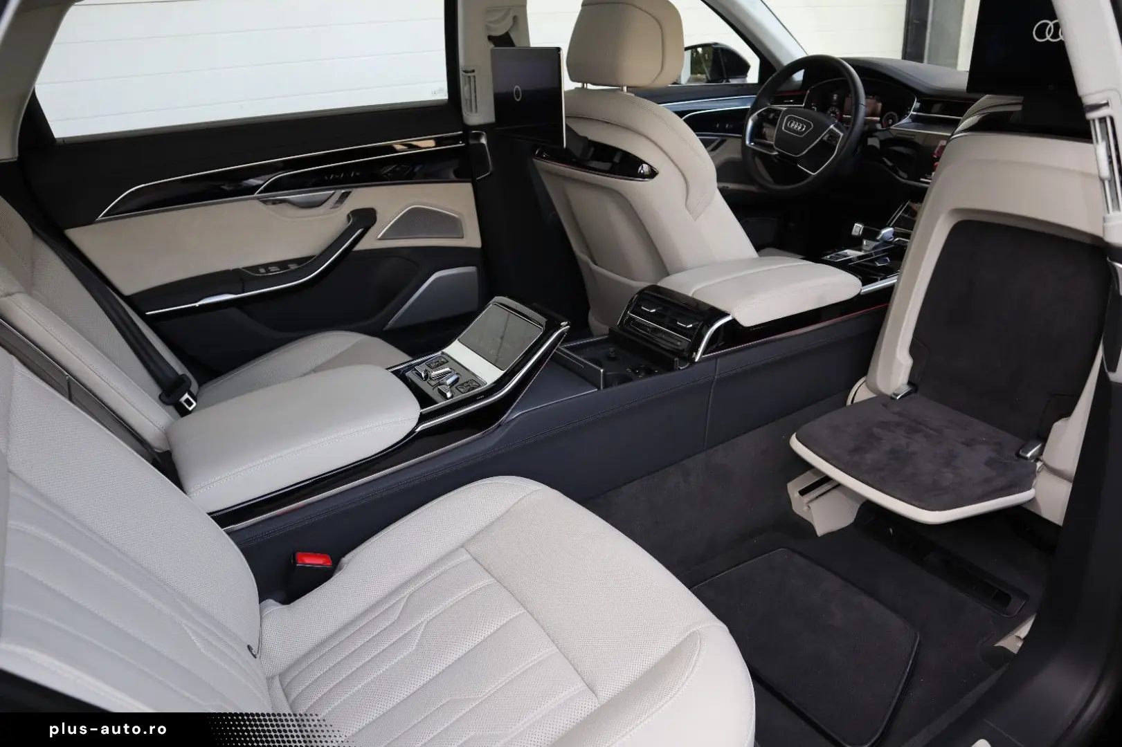 AUDI A8L 60 TFSI V8 lang exclusive KERAMIK UPE217.190