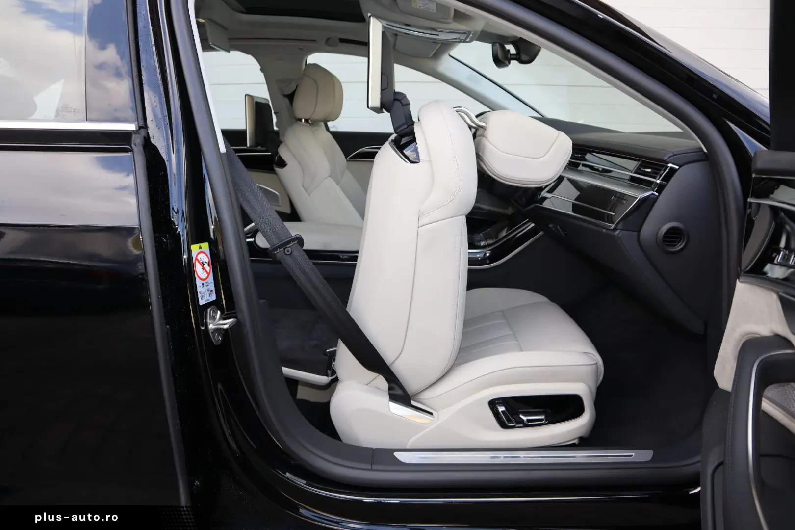 AUDI A8L 60 TFSI V8 lang exclusive KERAMIK UPE217.190