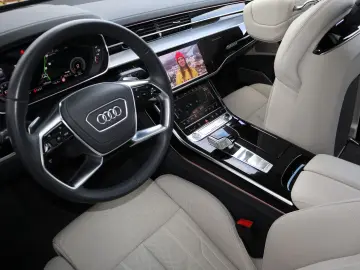 AUDI A8L 60 TFSI V8 lang exclusive KERAMIK UPE217.190