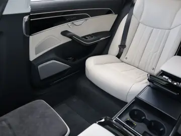 AUDI A8L 60 TFSI V8 lang exclusive KERAMIK UPE217.190