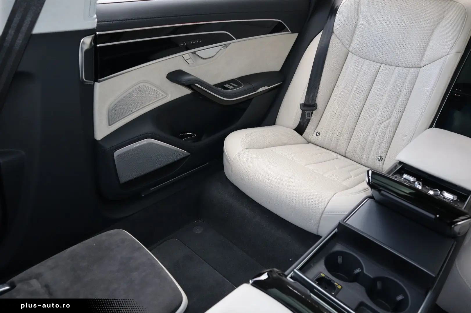 AUDI A8L 60 TFSI V8 lang exclusive KERAMIK UPE217.190