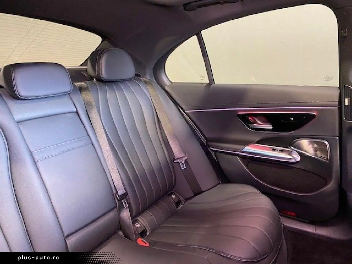 MERCEDES-BENZ E 220 d AMG Pano D4Sound Air Hyper HUD&hellip;