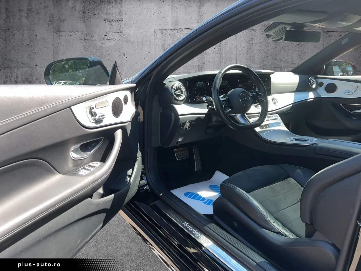 MERCEDES-BENZ E 450 Coupe 4Matic LED WIDE PANO 360  GARANTIE