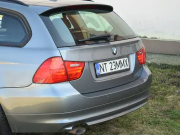 BMW 318D 143CP LCI 2011 Manual