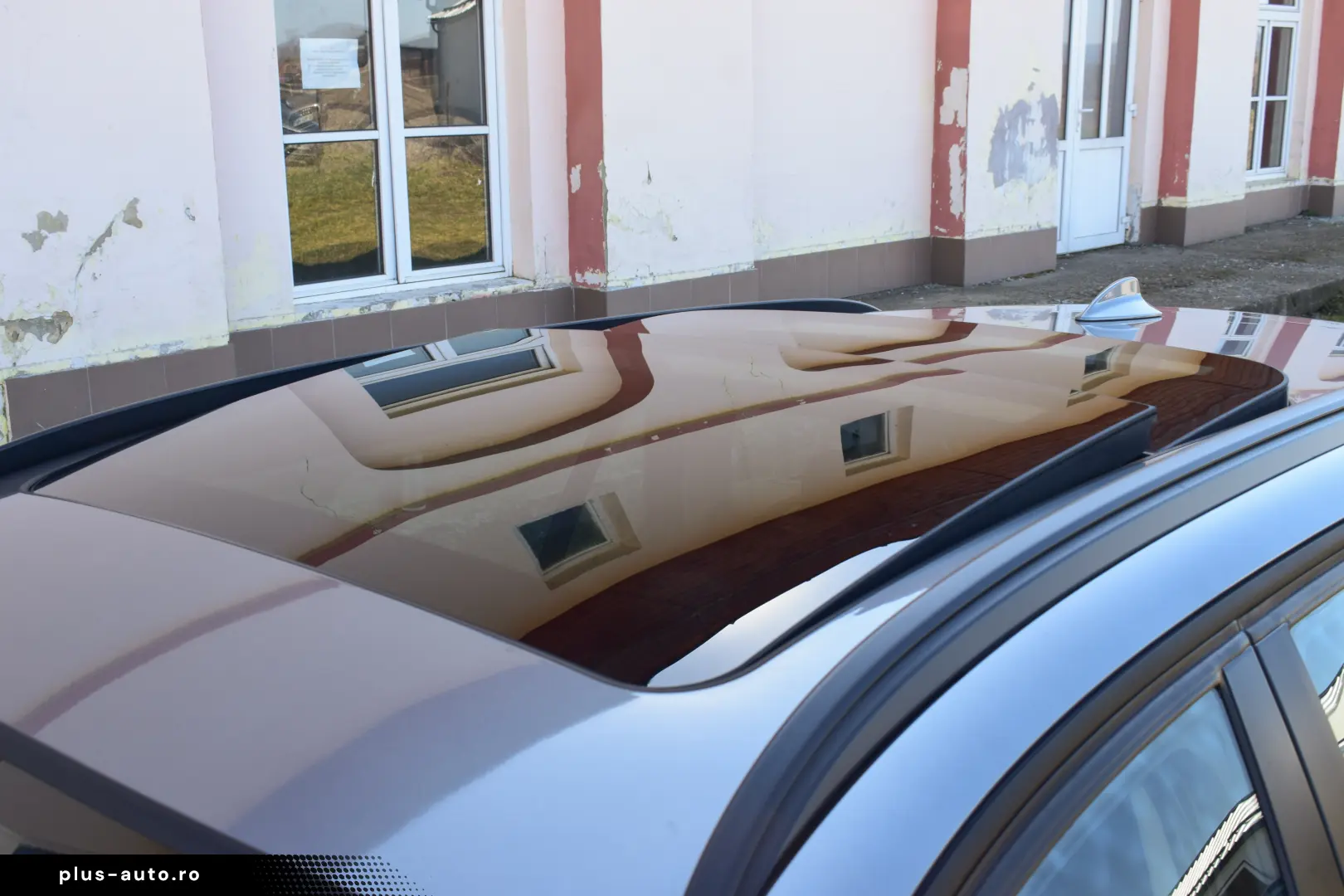 BMW 318D 143CP LCI 2011 Manual