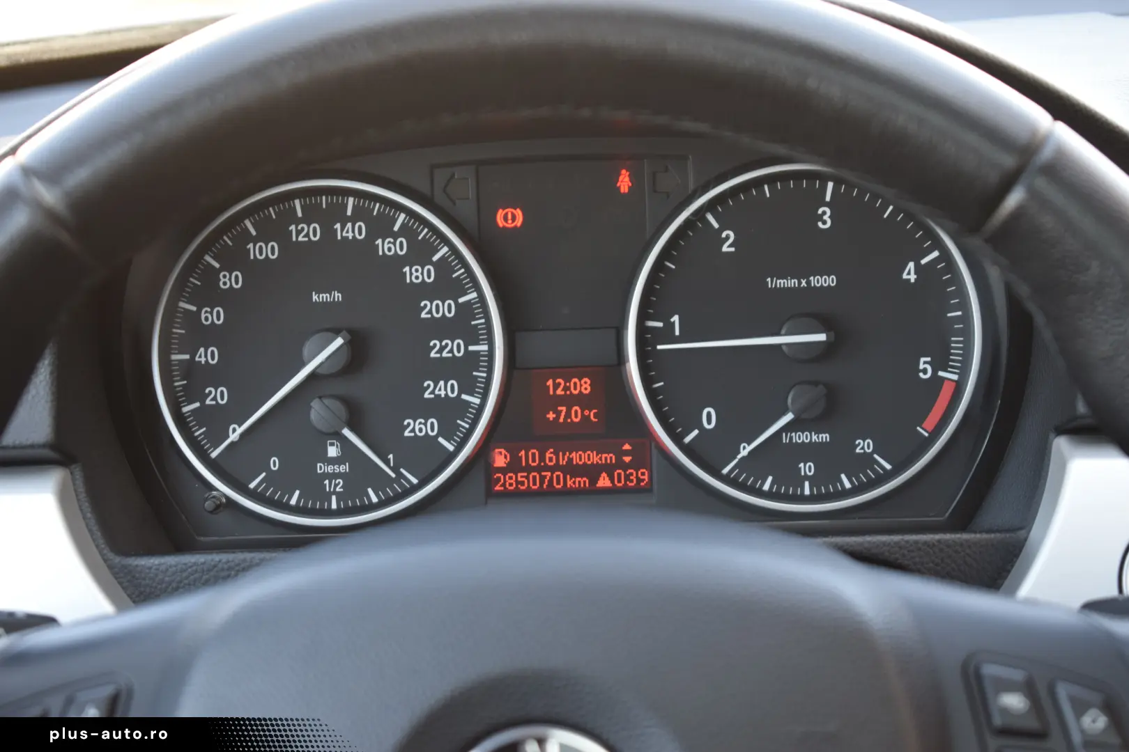 BMW 318D 143CP LCI 2011 Manual