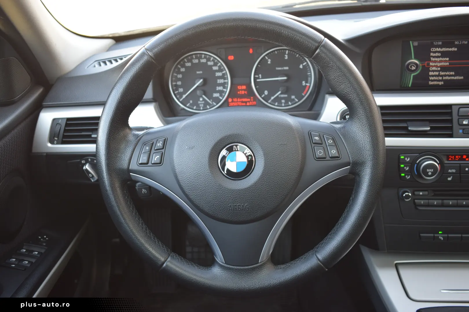 BMW 318D 143CP LCI 2011 Manual