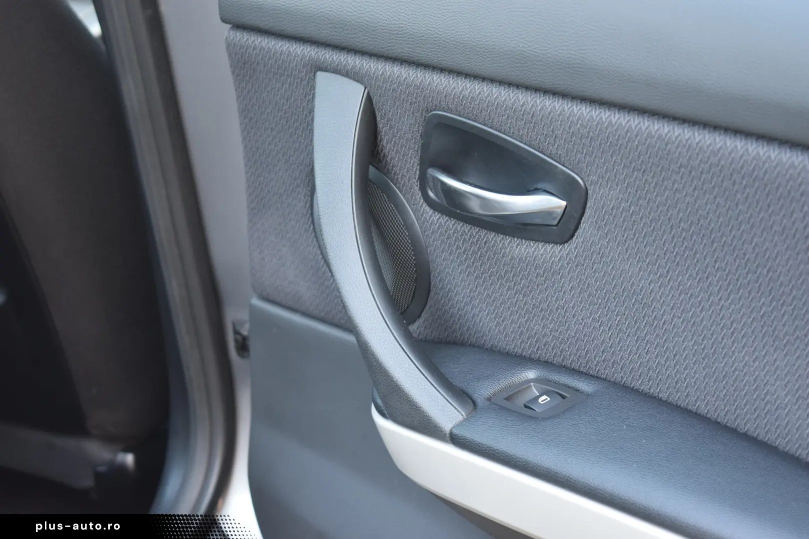 BMW 318D 143CP LCI 2011 Manual