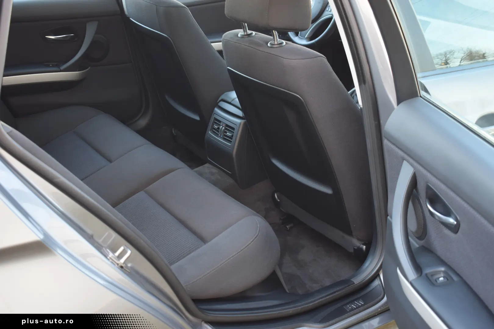 BMW 318D 143CP LCI 2011 Manual