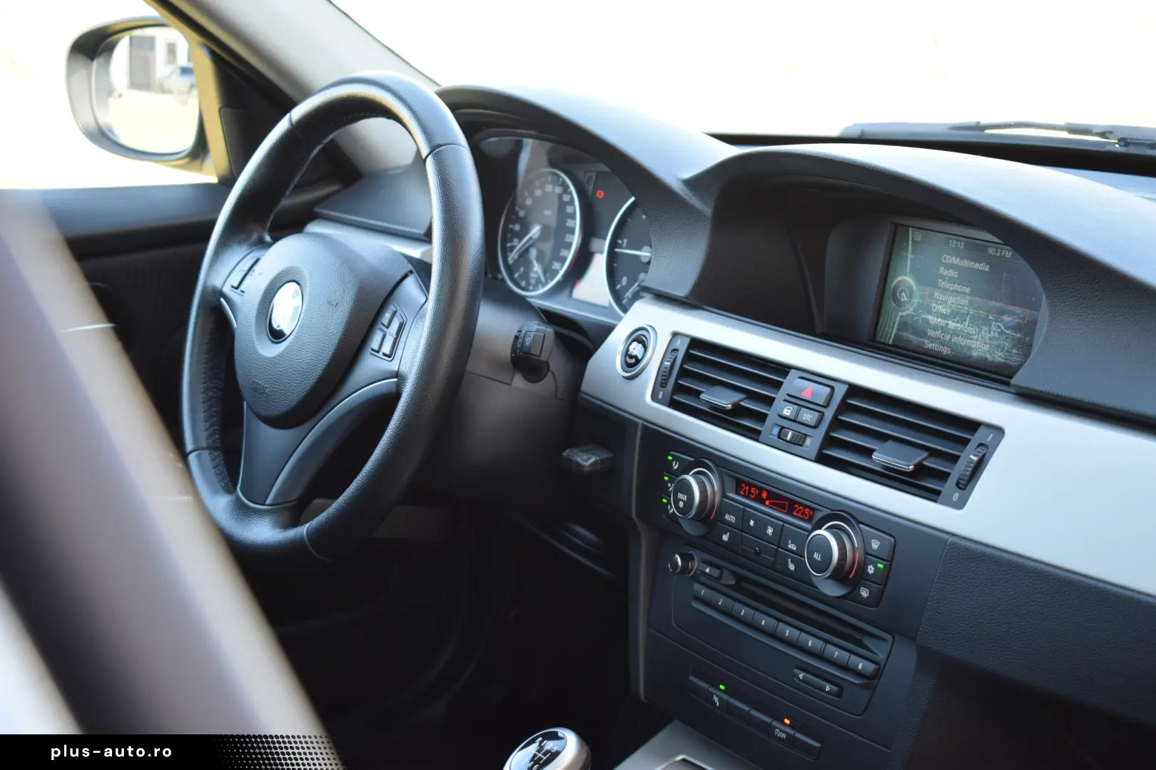 BMW 318D 143CP LCI 2011 Manual