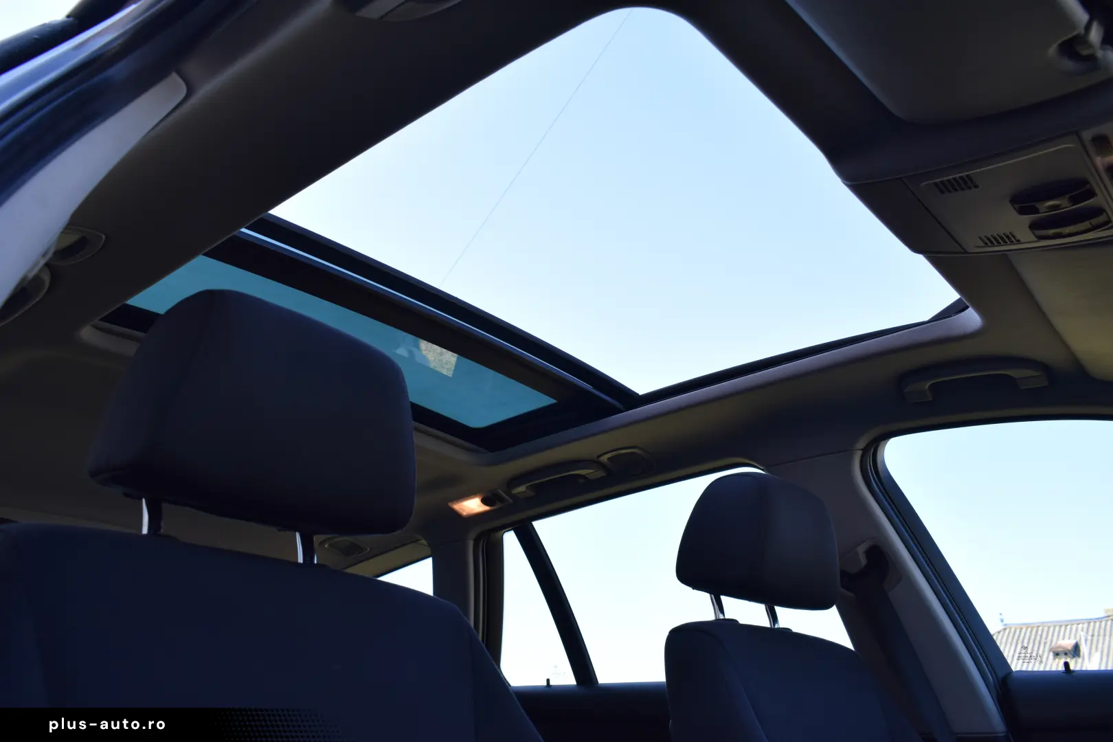 BMW 318D 143CP LCI 2011 Manual