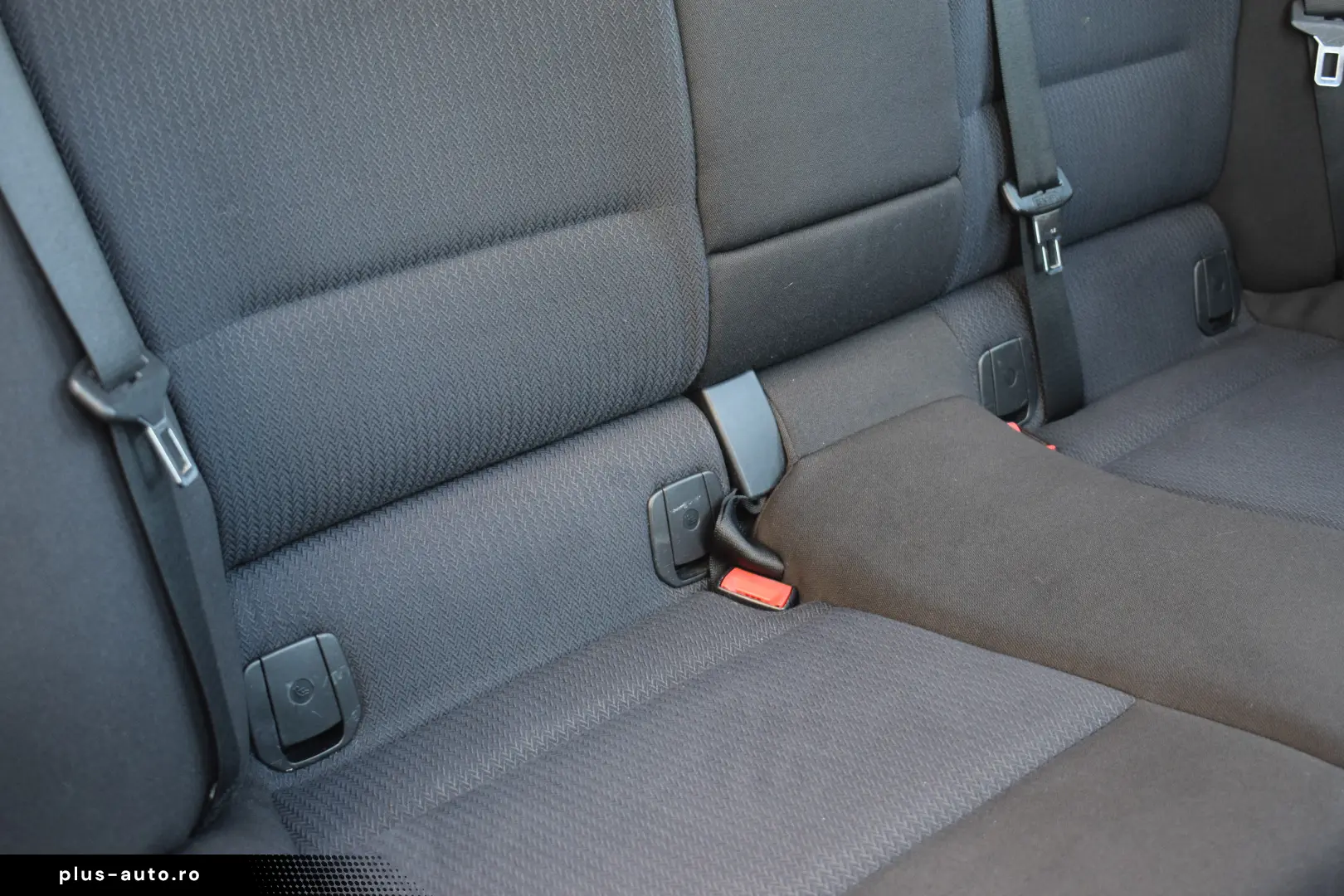 BMW 318D 143CP LCI 2011 Manual