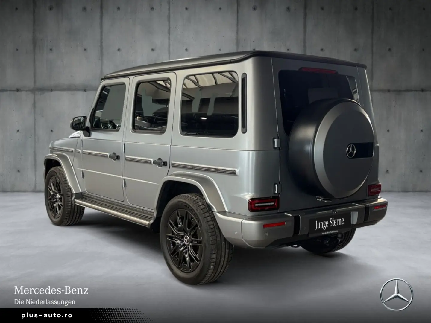 MERCEDES-BENZ G 450 d AMG EXCLUSIVE Night 20  Burmester3D