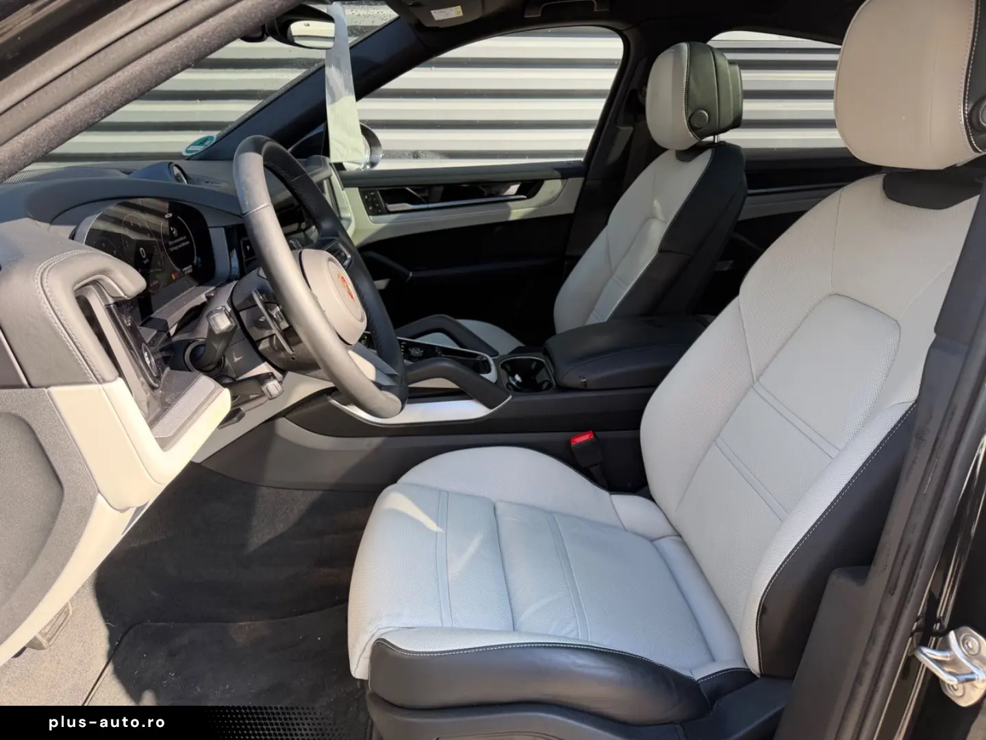 PORSCHE Cayenne Coupe S E-Hybrid Burmester SportDesign