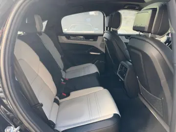 PORSCHE Cayenne Coupe S E-Hybrid Burmester SportDesign