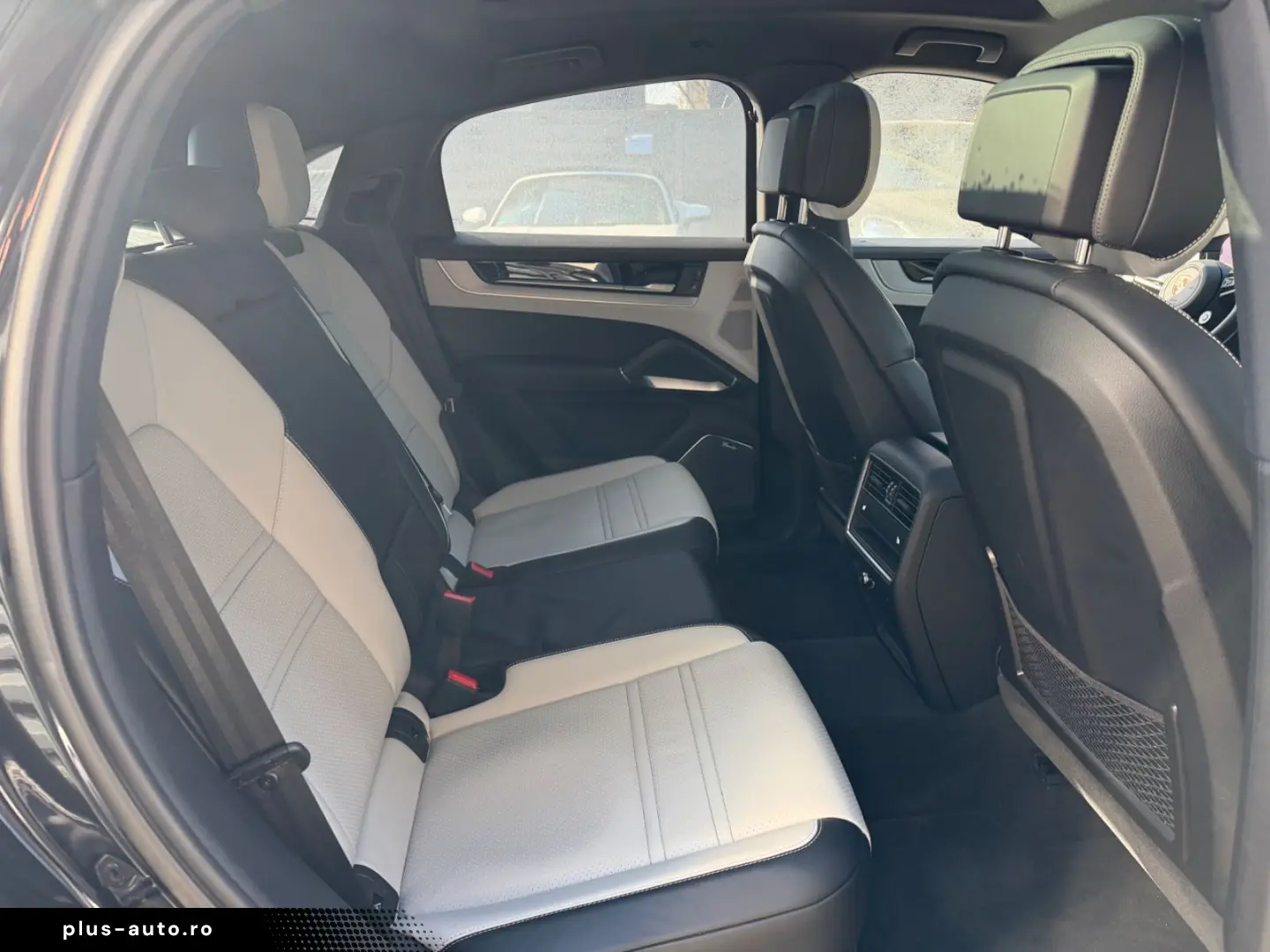 PORSCHE Cayenne Coupe S E-Hybrid Burmester SportDesign