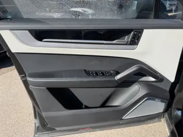 PORSCHE Cayenne Coupe S E-Hybrid Burmester SportDesign