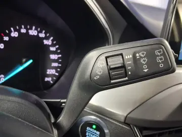 FORD FOCUS TITANIUM 1.5ECOBLUE 120CP 2020