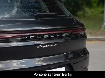 PORSCHE Cayenne S Panoramadach BOSE Abstandstempomat